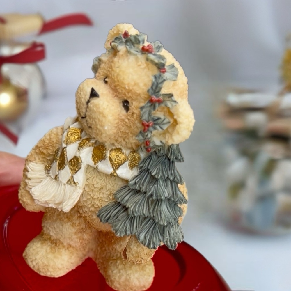 Vintage Bear Figurine with Scarf and Tree - Picture 3 of 7